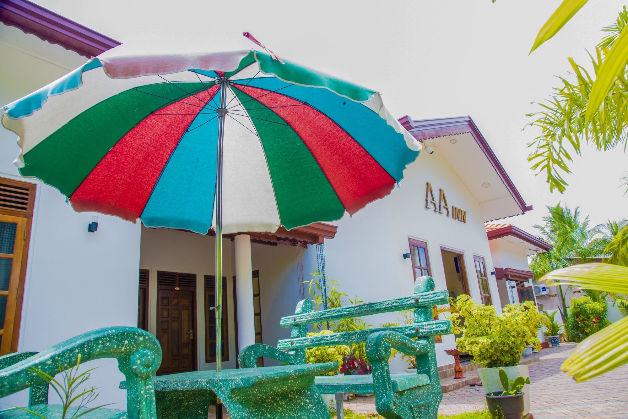 Aa Inn Trincomalee Exterior photo